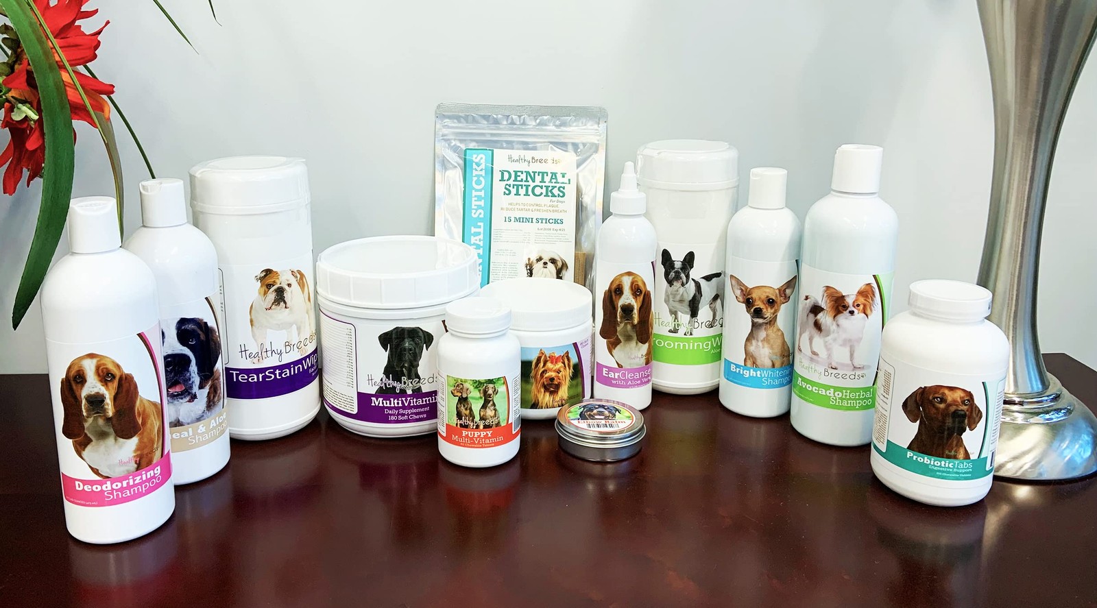 Healthy Breeds Oatmeal Aloe Dog Shampoo 16 oz Hypoallergenic Pina Colada Scent