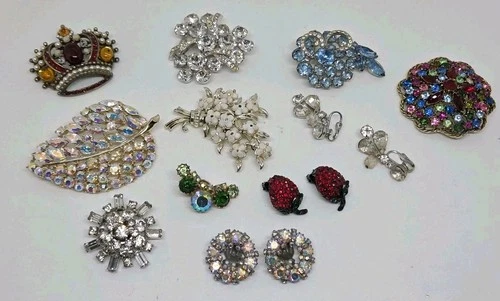 Vintage Weiss Costume Jewelry Lot Wear Repair Brooch Earrings