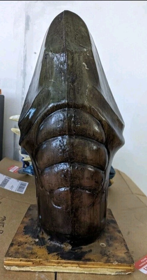  Mimic Movie Judas bug egg Cocoon Prop with coa