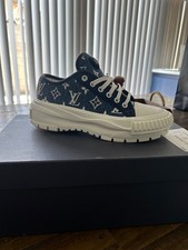 louis vuitton women sneakers size 8