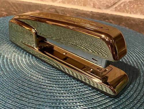 Swingline 747 Business Desktop Stapler ~ 30 Sheets ~ Gold Metallic Tone