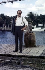 EMMETT KELLY *2X3 FRIDGE MAGNET* WEARY WILLIE HOBO CLOWN CIRCUS SAD ACTOR CRYING