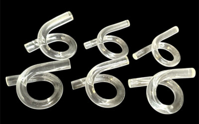 Set of 6 Vintage Clear 3'' Pretzel Loop Glass Napkin Rings After Dorothy Thorpe