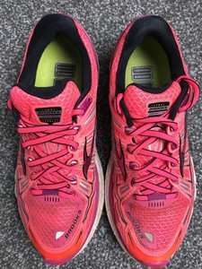 brooks transcend diva pink