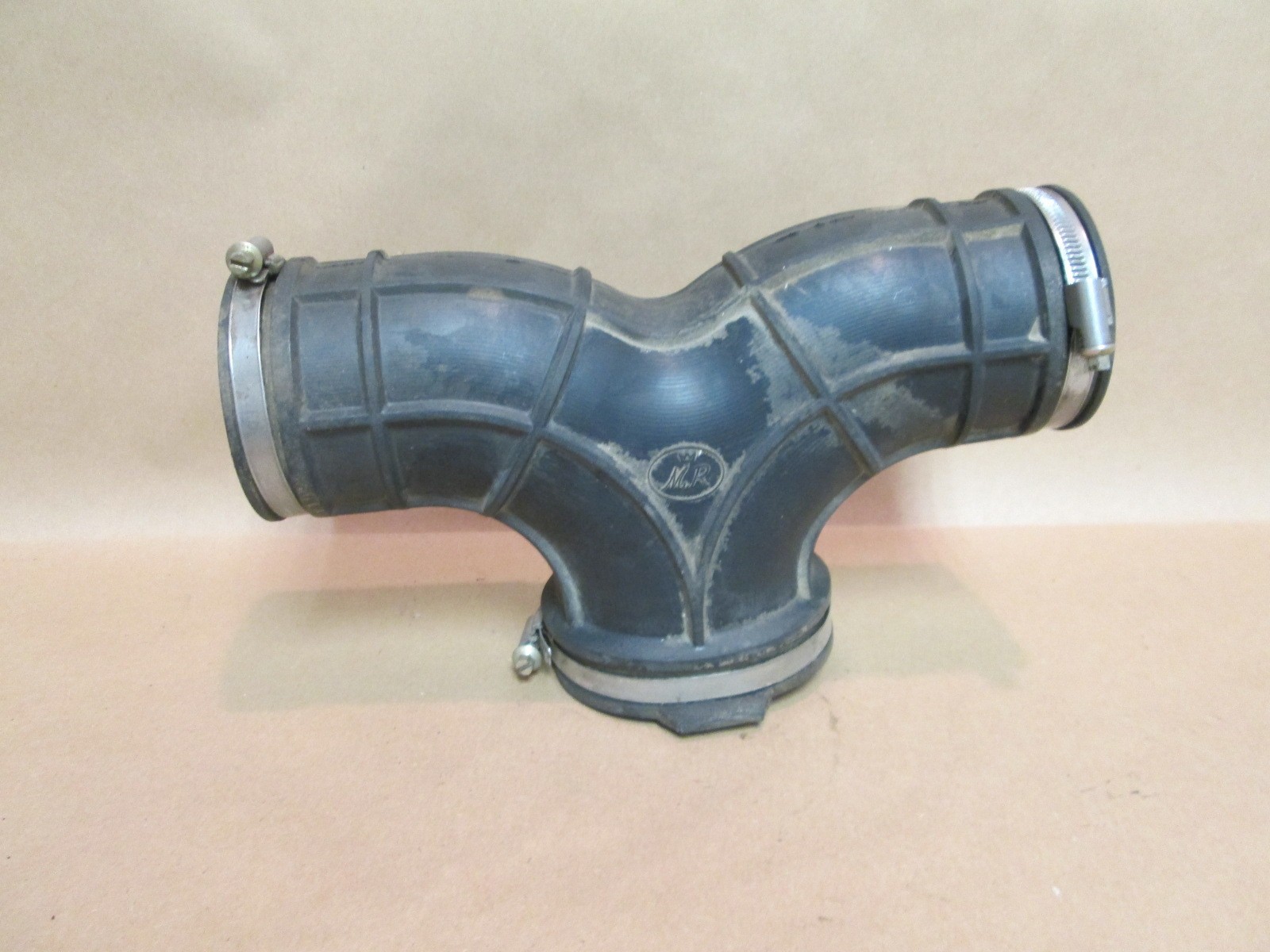 Ferrari 355 Air Intake  / Delivery Tube Y Connection #  164276