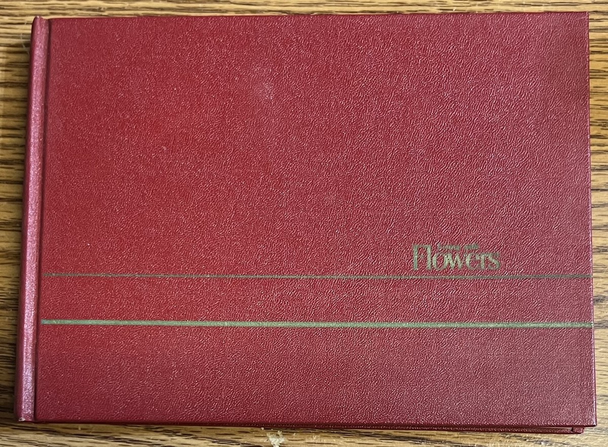 Living with Flowers 花と共に Living with Flowers V. 6 (Bound Hardcover Edition) January
