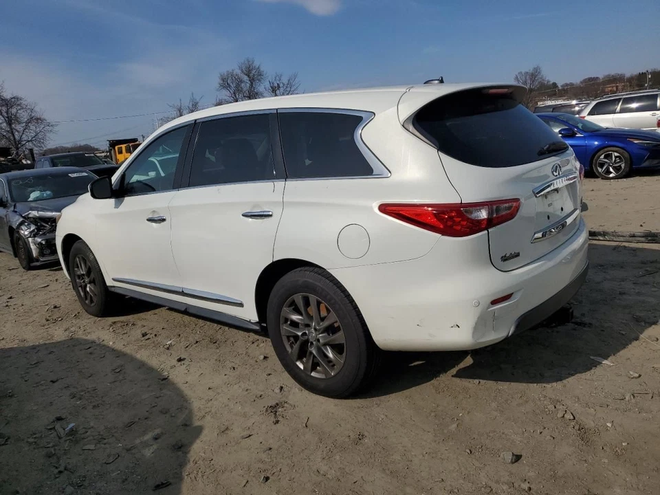 2013 INFINITI JX35 后视镜带自动调光 - 二手,89K 英里 — 第 2/4 张图片