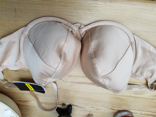 Ladies Wonder Bra Size 34E