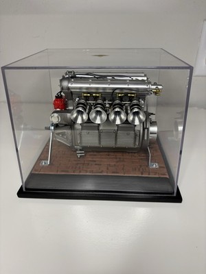GMP Offenhauser 255 Ci Engine 1:6 Scale - Engine No. 916 in Display Case