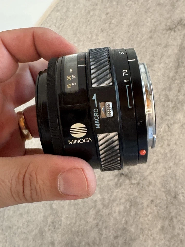 Minolta Maxxum AF Zoom Lens 35-70mm 1:4 (22) 49mm Lens - Image 3 of 4