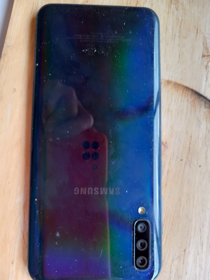 Samsung Galaxy A50 · 128GB, photo 2 of 5