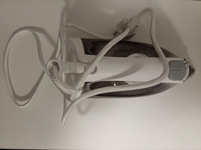 Philips EasySpeed Dampfbügeleisen 2000W Keramik Bügelsohle