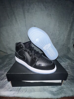 jordan mid 1 size 3