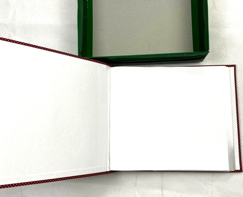 NIB Holiday Photo Album Acid PVC Free Holds 200 Photos 3 X 5 and 4 X 6 Christmas - Picture 5 of 9