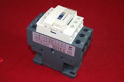 1pc New type FITS LC1D25F7 AC CONTACTOR 25A COIL 110V AC 50/60HZ