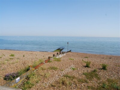 Photo 6x4 An old groyne in front of Seaview Caravan & Chalet Park Studd H c2009