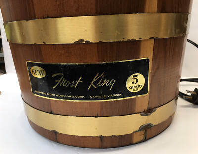 冷凍庫　アイス　Ｃ４Ｎ17 VINTAGE Richmond Cedar Works Frost King 5 Quart Ice Cream Freezer
