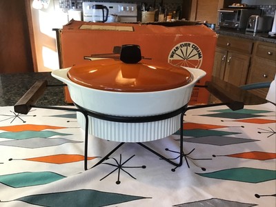 MCM Wear-Ever Cerama Bitter Orange Casserole Dish Warmer Serving SET Wire & Teak