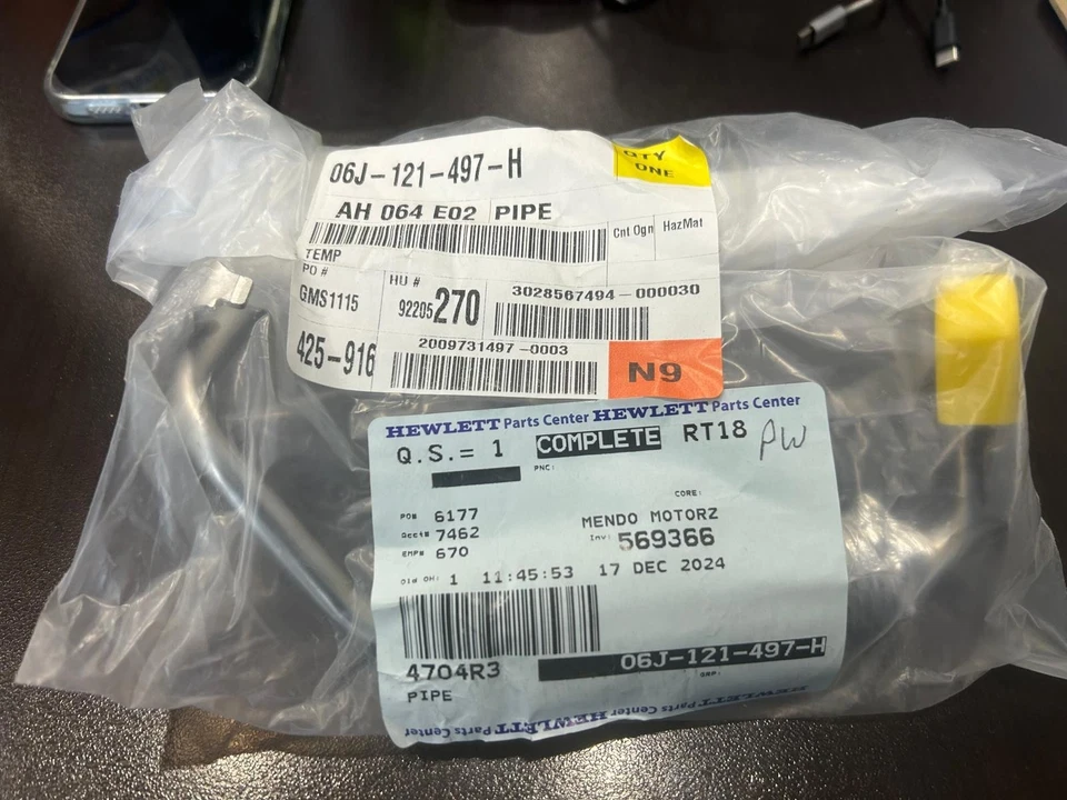 全新 原始设备制造商 大众 2008 - 2018 CC GTI Tiguan 发动机冷却液软管 06J-121-497-H — 第 2/3 张图片