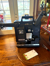 VINTAGE  BELL  HOWELL 16MM "FILMOSOUND" 1574C MOVIE PROJECTOR NO SPOOLS 