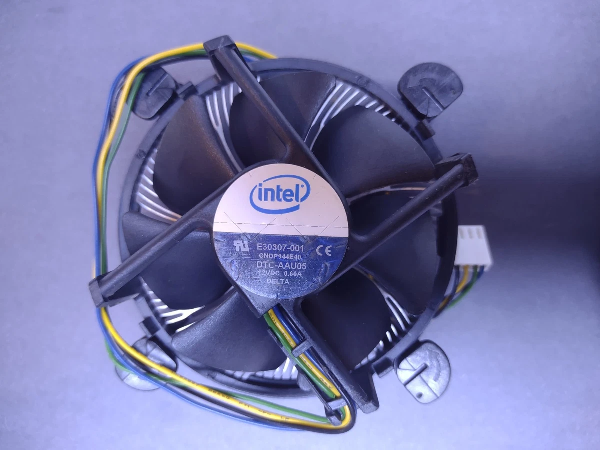 Intel D60188-001 LGA775 Socket T CPU Processore Dissipatore Fan 4 Pin 4 Intel D60188-001 LGA775 Socket T CPU Processore Dissipatore Fan 4 Pin 4