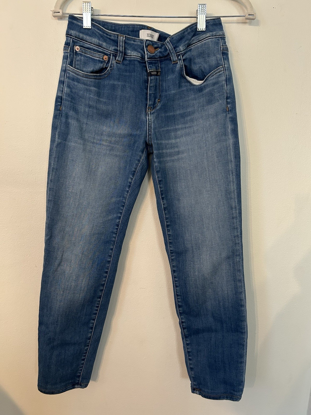 Closed Jeans Made in Italy Distressed  Stretch Skinny Womens Size 27, Preowned.