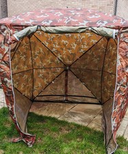 Compact 2m Pop Up Tent - Lightweight Folding Fishing, Garden Shelter Camo Design
