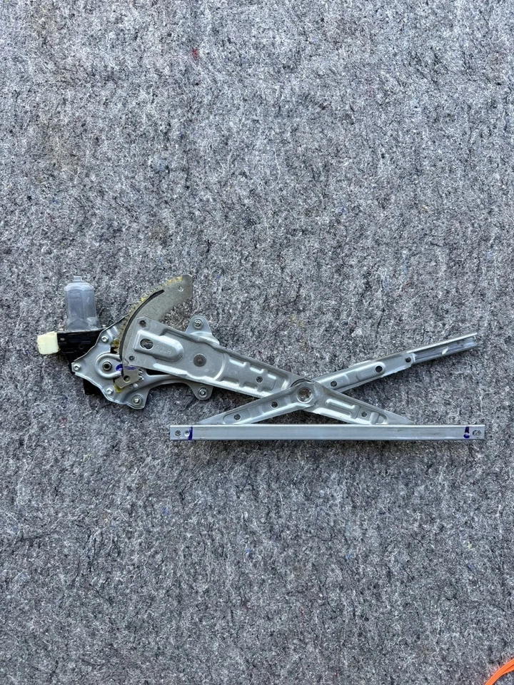 ❗️OEM❗️2014-2020 Nissan Rogue Puerta Trasera Izquierda Ventana Regulador/Motor Foto 2 de 3