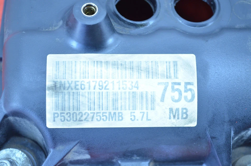 2009-2012 DODGE RAM 1500 5.7L ENGINE LEFT DRIVER SIDE VALVE COVER OEM - Image 3 of 4