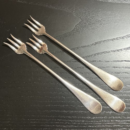 Antique OXFORD SILVERPLATE "WINDSOR" 3 COCKTAIL / PICKLE FORKS - 3 Tines, 1900