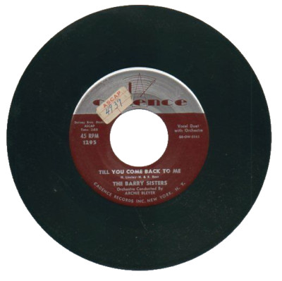 THE BARRY SISTERS 45 RPM Record ''INTRIGUE'' / ''YOU CAN COME BACK TO ME'' '56 MINT-