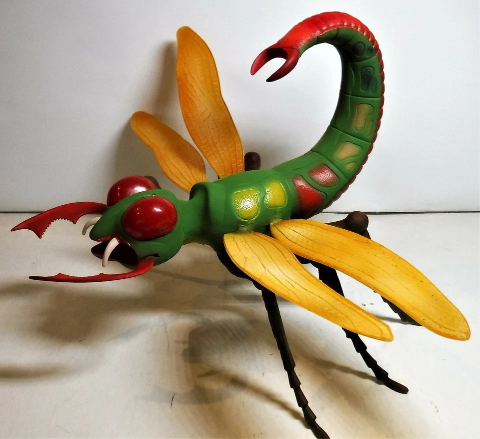 INSECTO GIGANTE Moebius Aurora Construido Profesionalmente AERÓGRAFO ESCENAS Monstruo Modelo Foto 4 de 4