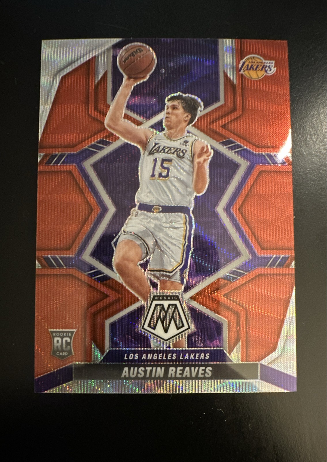 2021-22 Panini Mosaic - Rookies Austin Reaves #241 Red Wave Mosaic Prizm (RC)