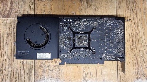 PNY NVIDIA RTX A4000 16GB GDDR6 Grafikkarte For Parts, Not Working - Afbeelding 3 van 3