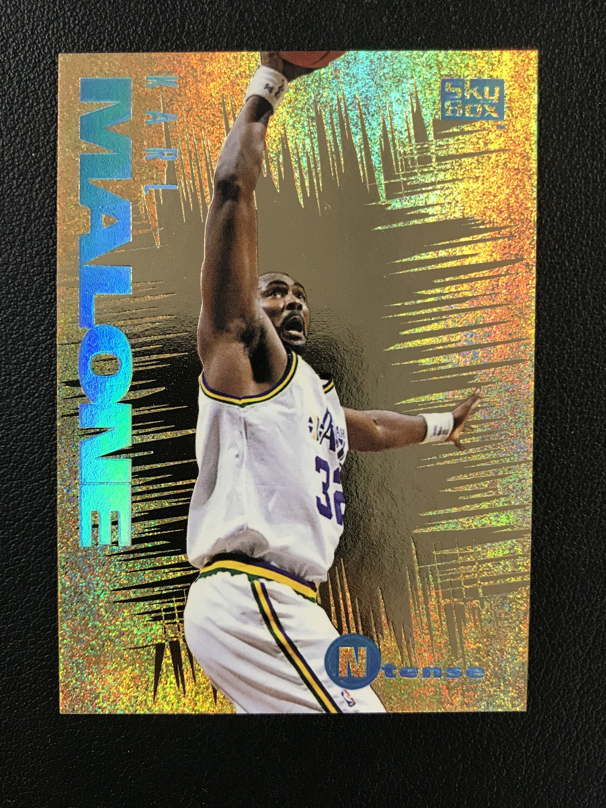 1994-95 SkyBox E-Motion #5 Karl Malone Utah Jazz Motion N-Tense