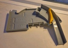 Hot Wheels Ultimate Shark Garage (Spare Parts)  Parking Leve 3 right sidel R3 