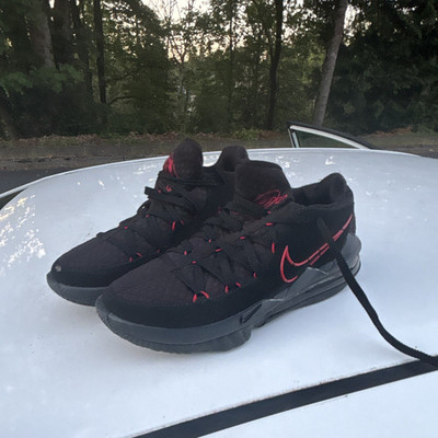 Nike LeBron 17 Low Men s Black/Red Low Top Basketball Sneakers Lace-Up