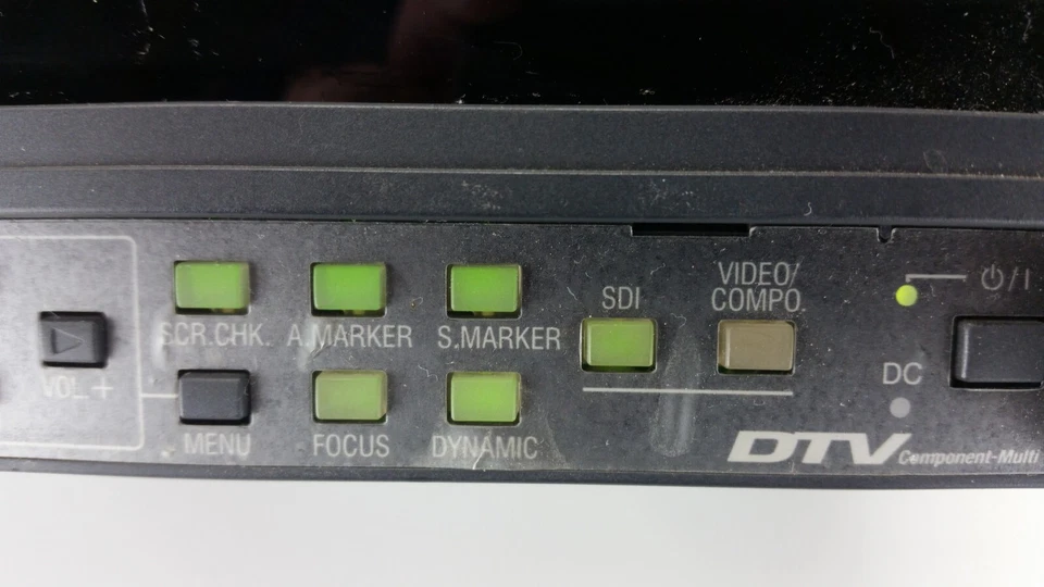 JVC DT-V9L1DU MULTI FORMAT LCD MONITOR  BROADCAST STUDIO MONITOR 9" - Image 4 of 4