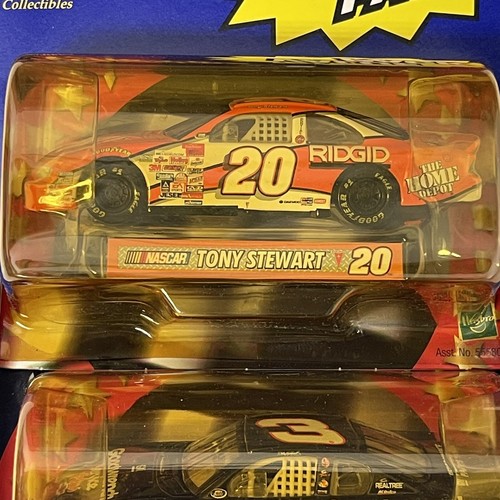 NUOVE 2000 auto d'epoca NASCAR Hasbro pressofuse - Stewart, Earnhardt & Rudd! 1:43 - Foto 3 di 5