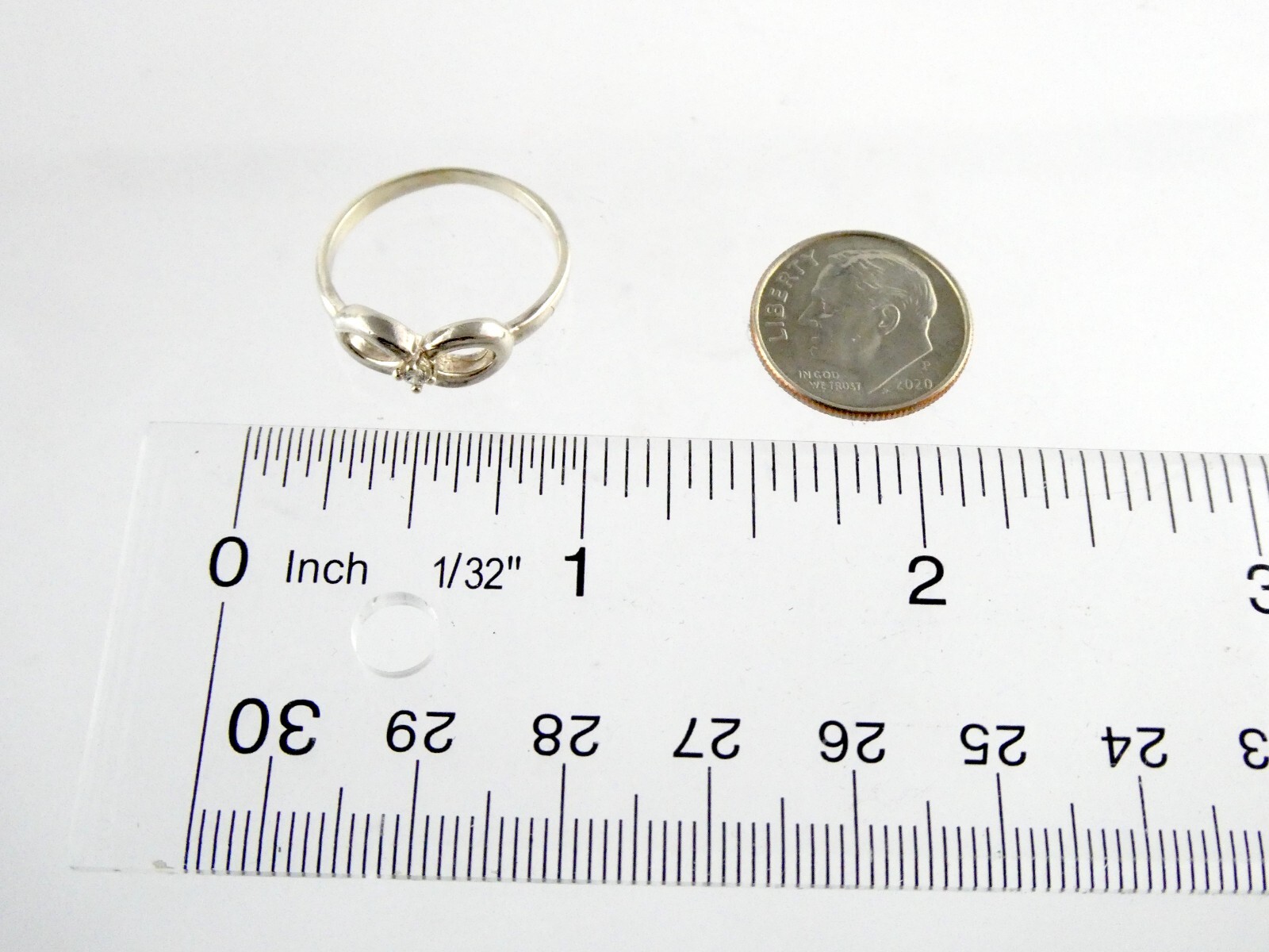 Sterling Silver White Gem Infinity Loop Design Ri… - image 9