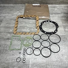 9510233 Seal Kit / Set Of Seals For Sauer Sundstrand Danfoss, Partial Kit, New