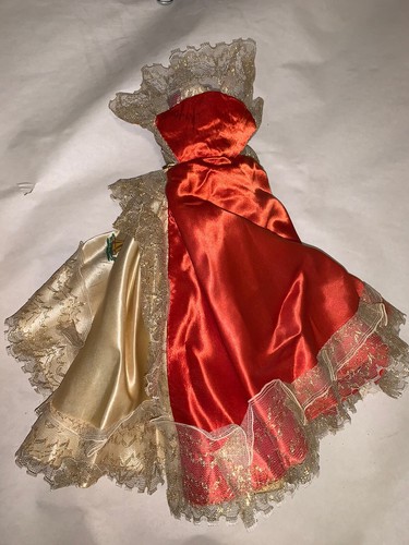 Vtg Infant Child of Prague Statue w/Vestments Columbia statuary made in Italy - Picture 2 of 24