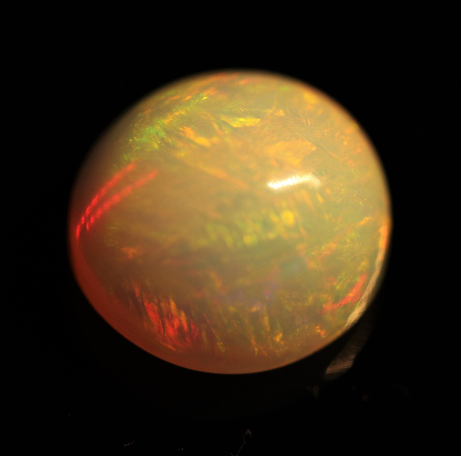 Opale d'Éthiopie Welo facettée 3,69 ct pour sertissage et création joaillière