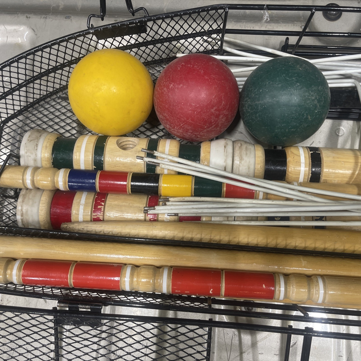 Eddie Bauer 5 Player Croquet Set Wooden Mallets Balls Wickets