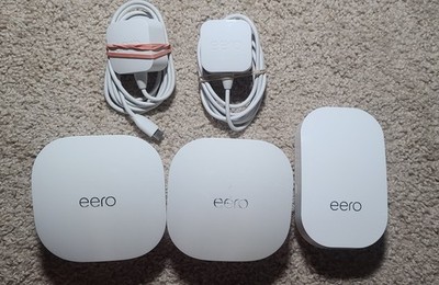 LOT OF 3-EERO Pro Mesh Wi-Fi Router and extenders 2x J010001 & 1 D010001 - USED