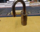 OBSOLETE/ ANTIQUE/VINTAGE yale 851 NICKEL PLATE padlock working great NO KEY — photo 4