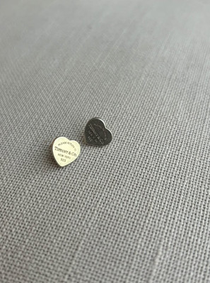 Tiffany & Co. Return to Tiffany  Heart Tag Stud Earrings in Silver, Mini