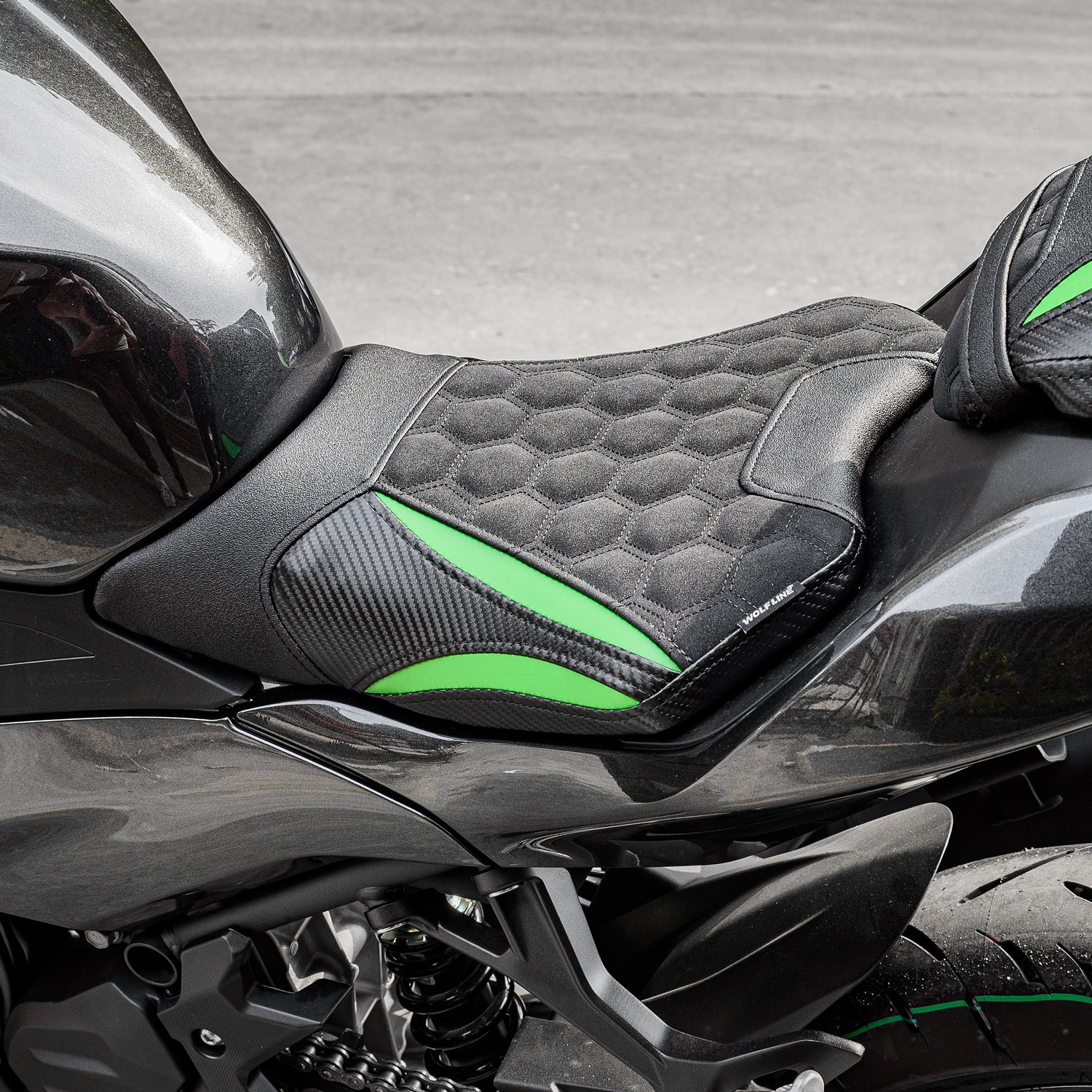 WOLFLINE Rider Seat for Kawasaki Ninja 500 Z500 2024-2026 Green Comfort Cushion