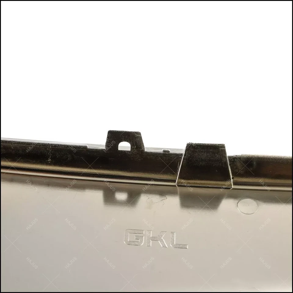 NUEVO CROMO 8P4807285G 3FZ PARACHOQUES DELANTERO MATRÍCULA RESPALDO AUDI A3 2004 Foto 2 de 4