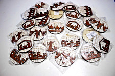 25 PIECES CHRISTMAS SHEET MUSIC HANGING WOODEN ORNAMENTS 3" ROUND